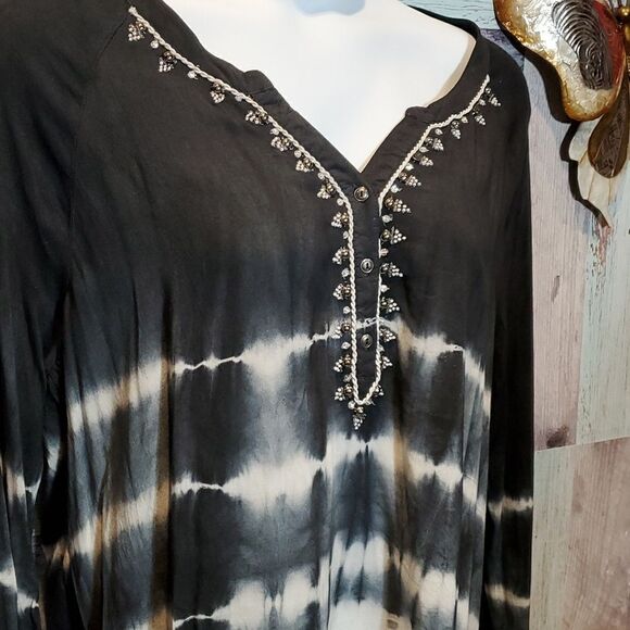 Bandolino Sz XXL Black White Ombre Tie-Dye Embellished Viscose Plus Blouse 524 - Picture 3 of 10